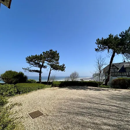 Апартаменты Nid Des Falaises Варенжвиль-сюр-Мер